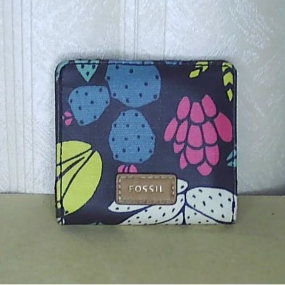 Fossil Eliza Snap Wallet Dark Floral Tropical Pink ID Card Holder 4×4